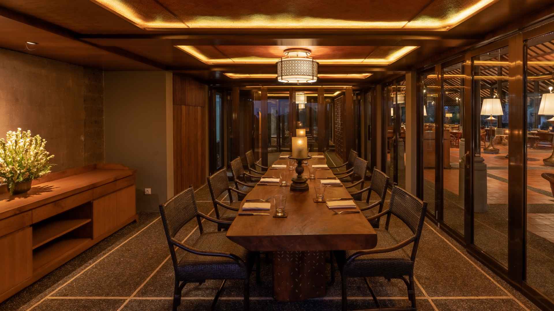 The-Tempayan-at-Tanah-Gajah-Ubud---private-dining-room