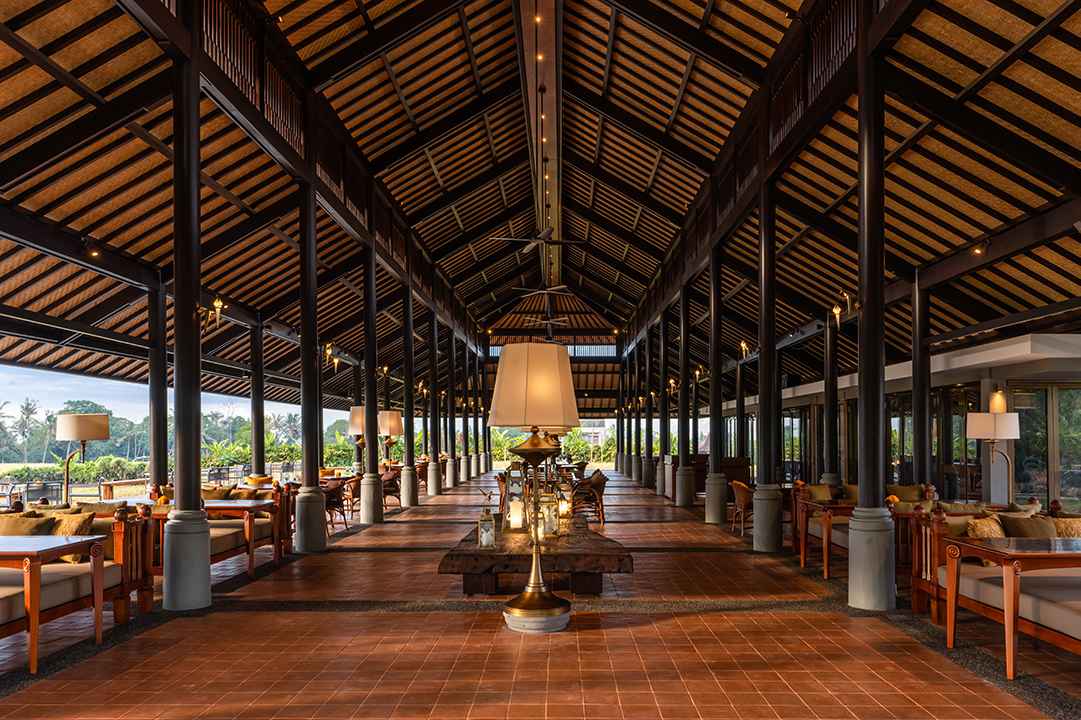 Main-dining-room-interior-2---The-Tempayan-at-Tanah-Gajah-Ubud