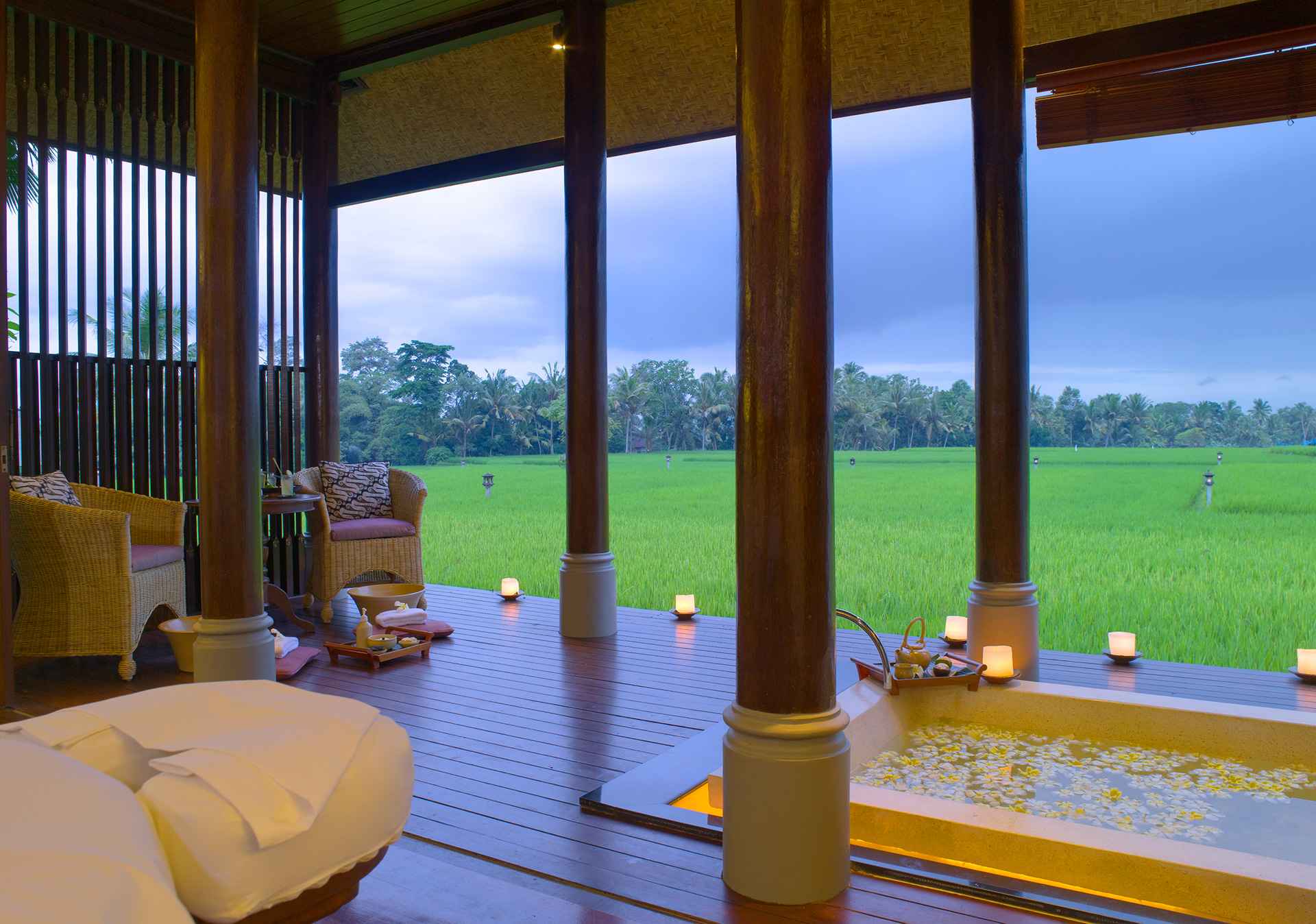 Tanah-Gajah-SPA-Suite-with-a-view