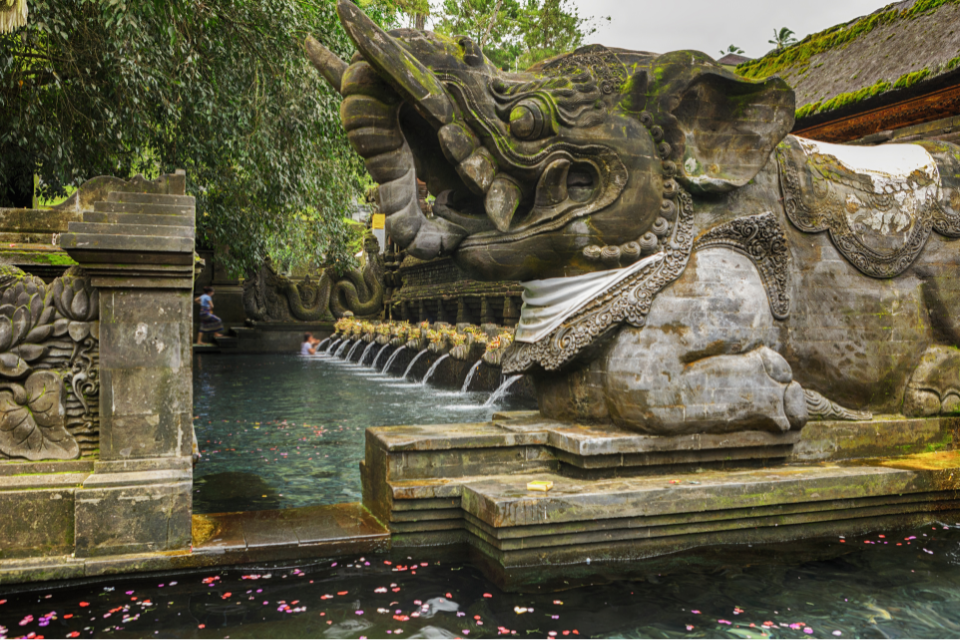 The-Art-of-Discovery---Tirta-Empul-3